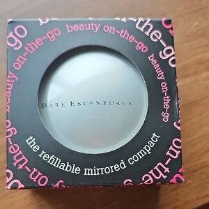 NIB Bare Escentuals Bare Minerals Silver Refillable Compact Beauty On The Go